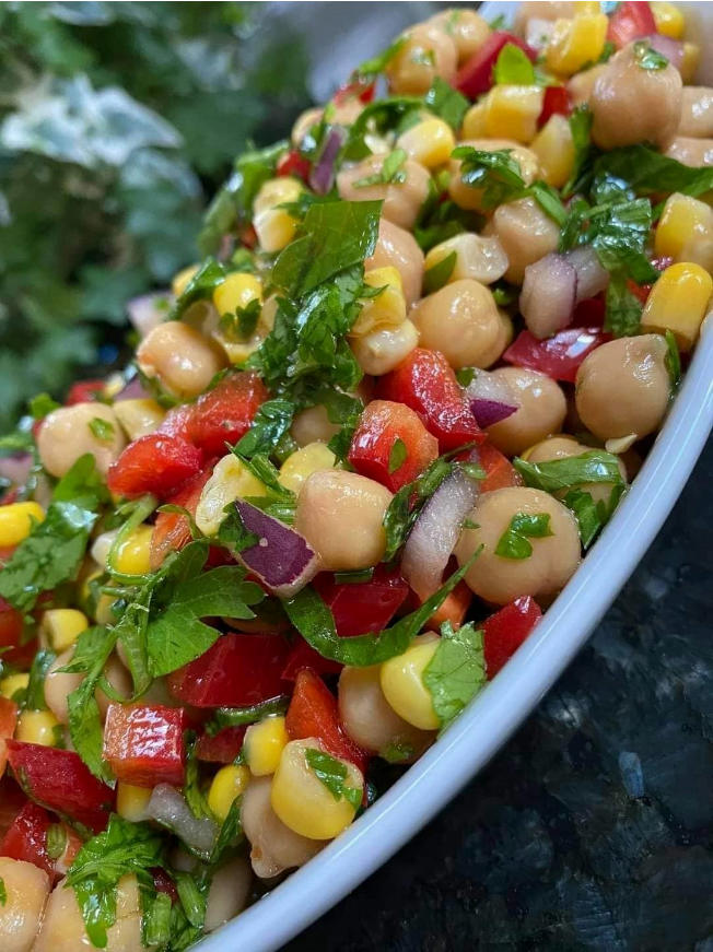 Easy Chickpea Salad Another delicious and colorful salad you can make in few minutes!A can of washed and filtered chickpeas.