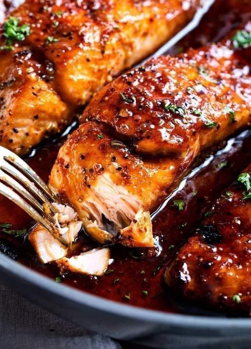 Honey Garlic Glazed Salmon - recipes